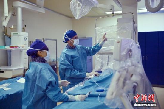 10��17�գ������L(zh��ng)����������(��)�����g(sh��)�С����� �z