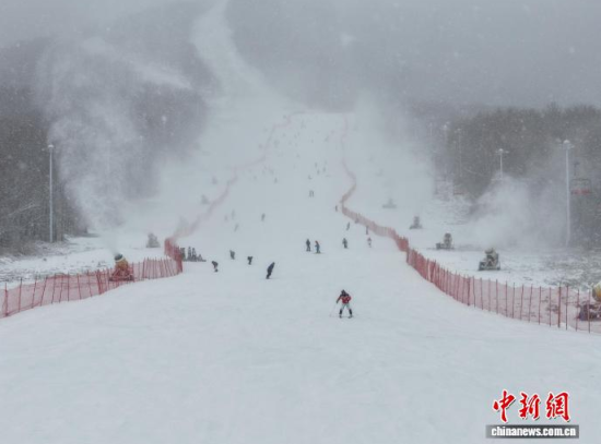 ��ѩ�ۺ�����ѩ�����Y�G���������б�ѩԇ�(y��n)�^(q��)�����ѩ��(ch��ng)���D