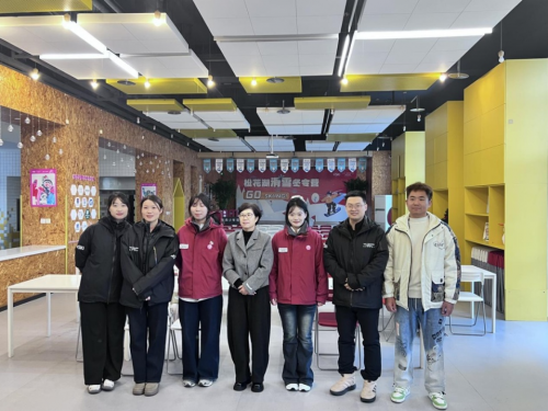 ����P(����)��ꐿ���(��һ)�c���L��(�Ҷ�)����У�ڍ���(sh��)��(x��)����Ӱ����