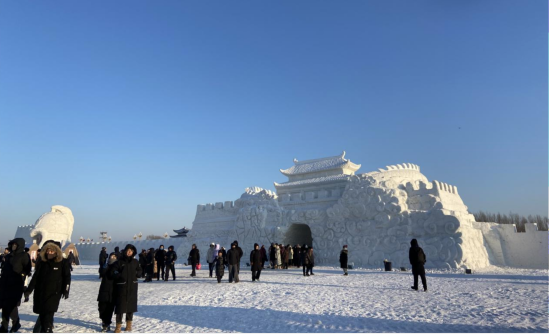 ������̫ƽ�ر�ѩ��ʳ�����R����̫ƽ��30�fƽ���׏V韈����c��Ȼ�����YԴ����7.5�f�����ױ�ѩ���@��