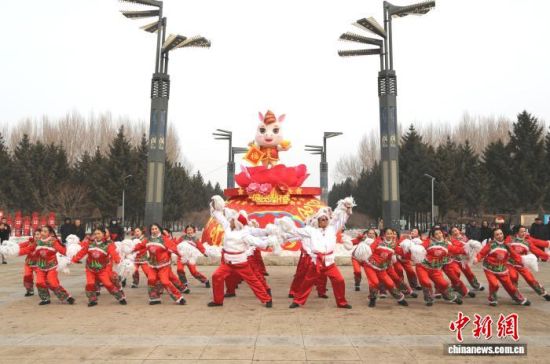 2��10�������ڼ����L�����ݖ|���������w�� �z