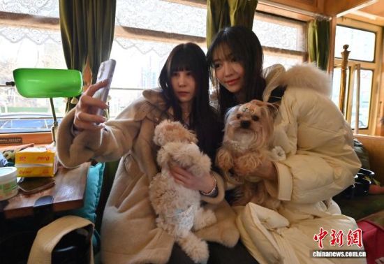 3��7���������L(zh��ng)����54·���Ì�(zhu��n)���Ƴ��Č��(zhu��n)����������y�����܇(ch��)�w�(y��n)������ �z